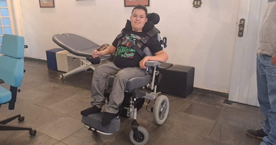 Cadeira de Rodas Adaptada para Escoliose: O que fazer antes e depois da cirurgia de correção da coluna